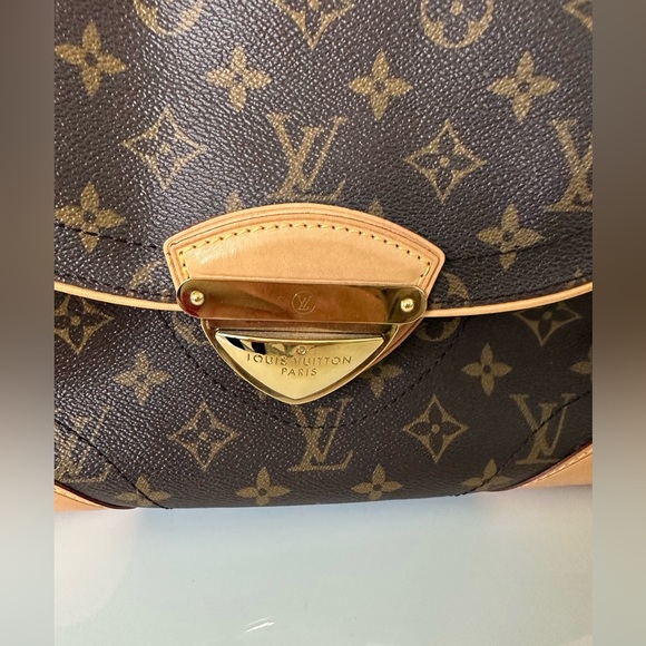 Louis Vuitton Beverly Monogram MM Brown Shoulder Bag - Picture 3 of 8